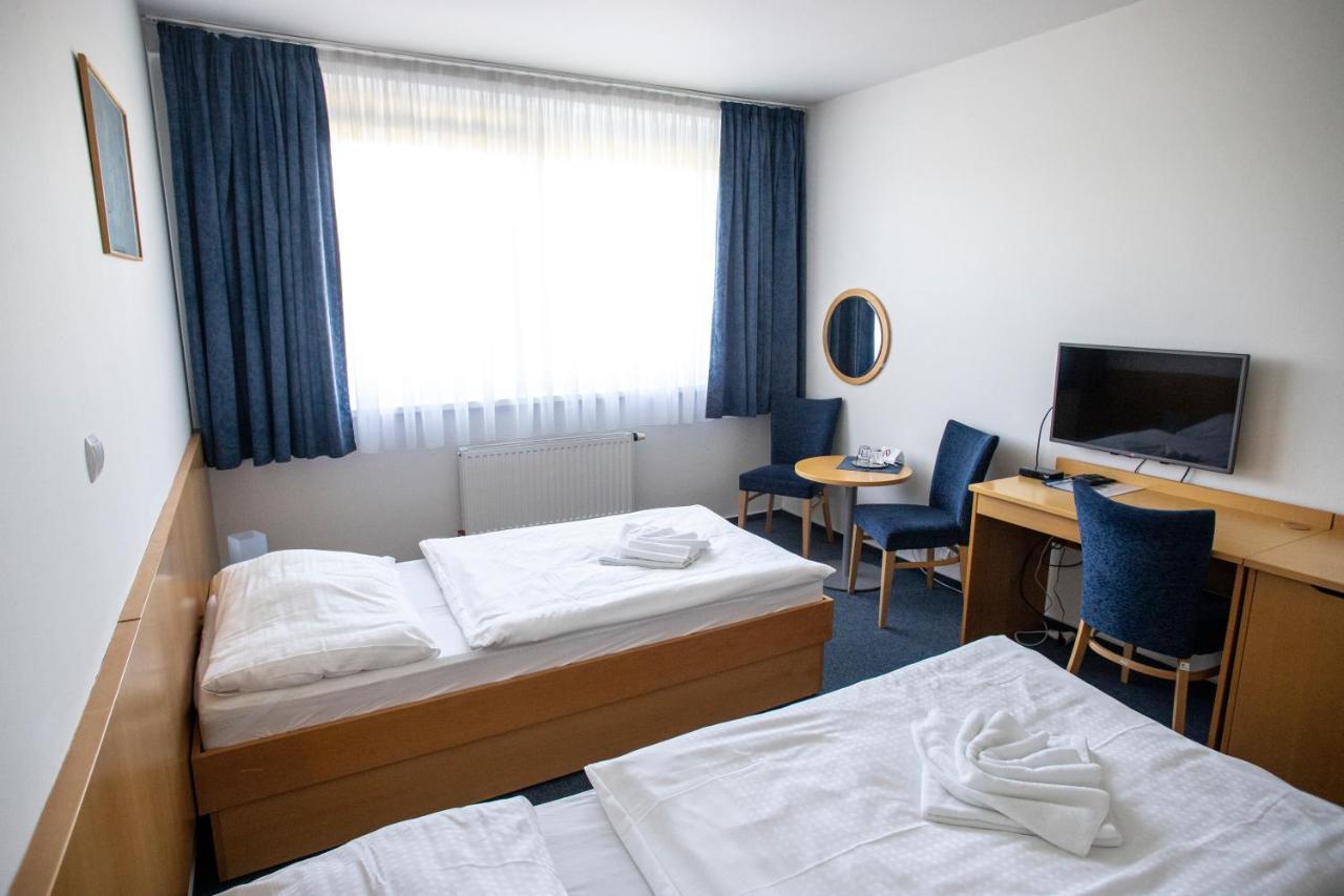 Hotel Puls Οστράβα Εξωτερικό φωτογραφία