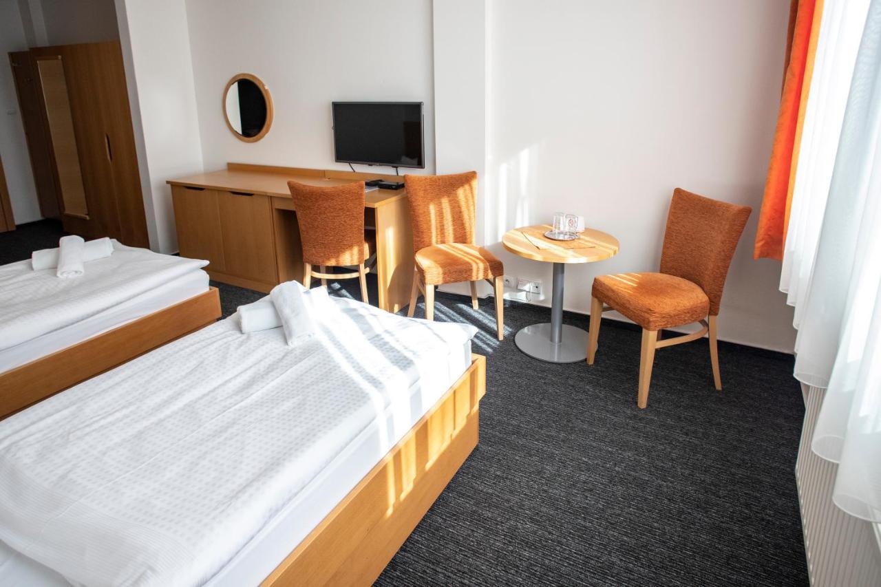 Hotel Puls Οστράβα Εξωτερικό φωτογραφία